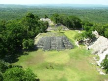 xunantunich