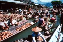 Schwimmender Markt